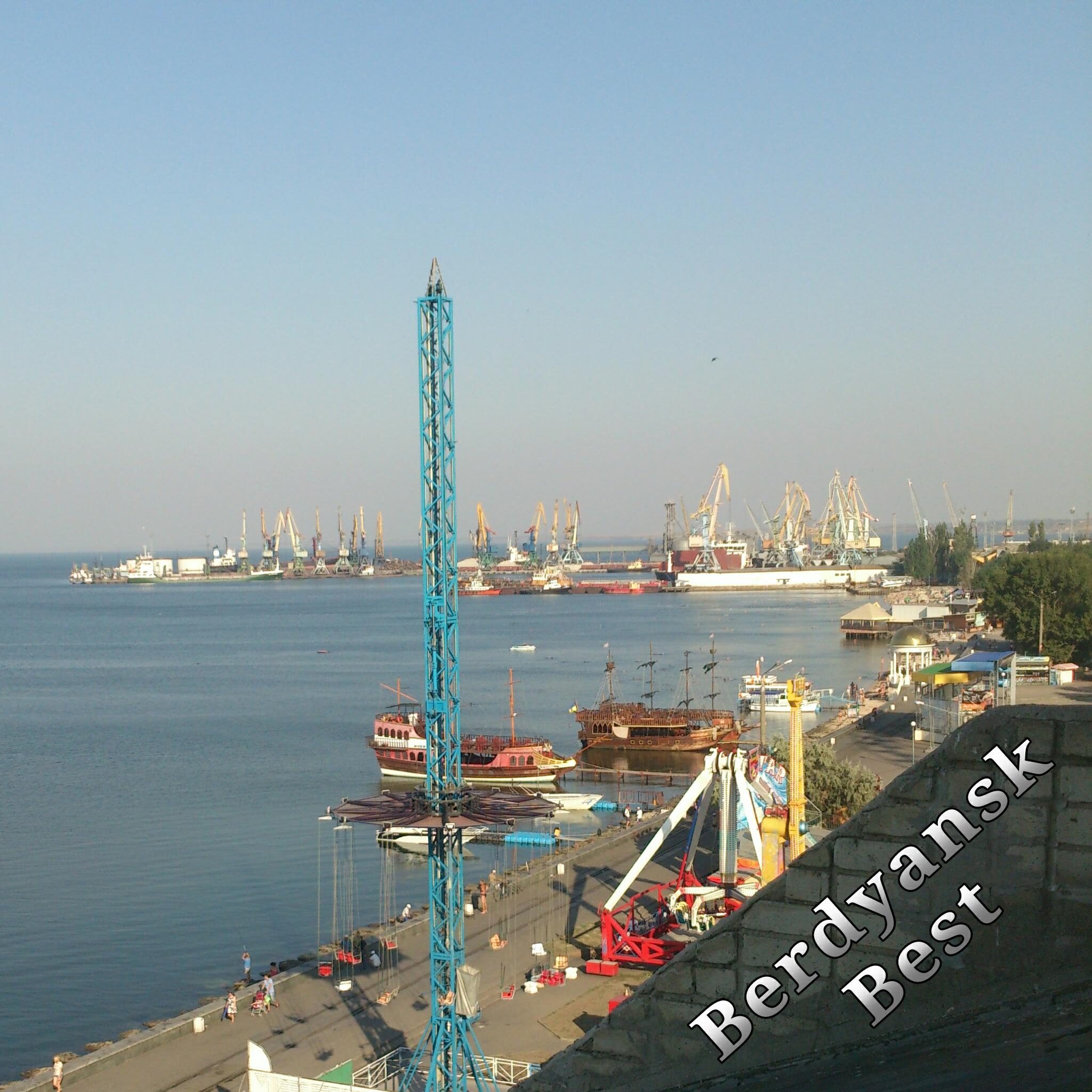 9 Лучший Бердянск Berdyansk Best - информационный сайт о лучших местах Бердянска. сайт. Проект и сайт не коммерческий, прибыли проект не подразумевает в принципе